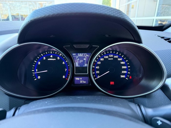 2012 Hyundai Veloster +