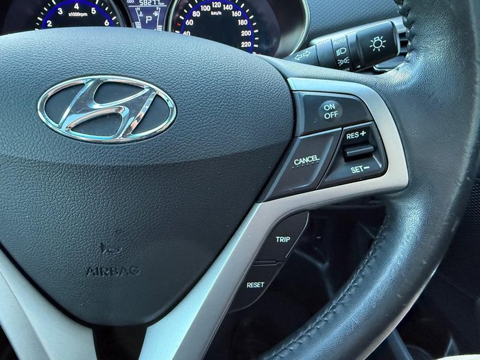 2012 Hyundai Veloster +