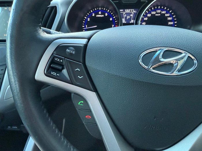 2012 Hyundai Veloster +