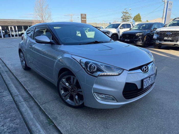 2012 Hyundai Veloster +