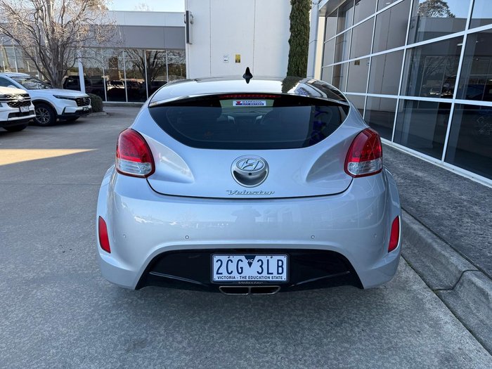 2012 Hyundai Veloster +