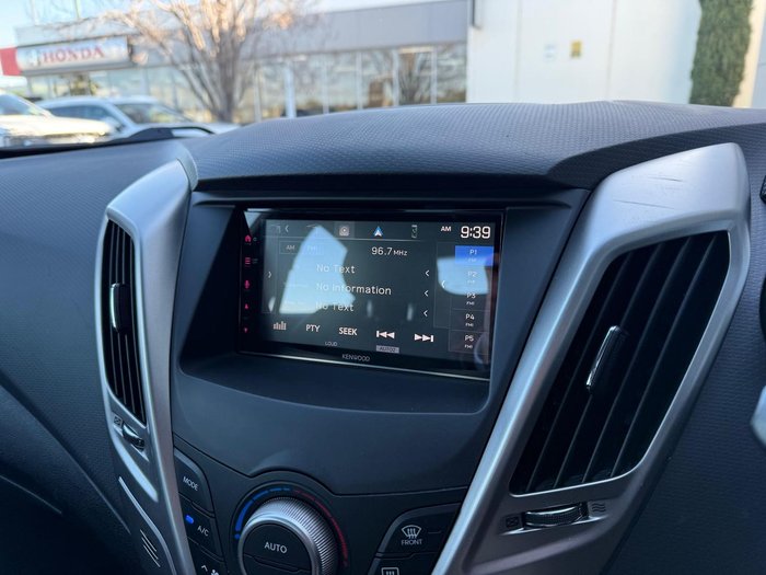 2012 Hyundai Veloster +
