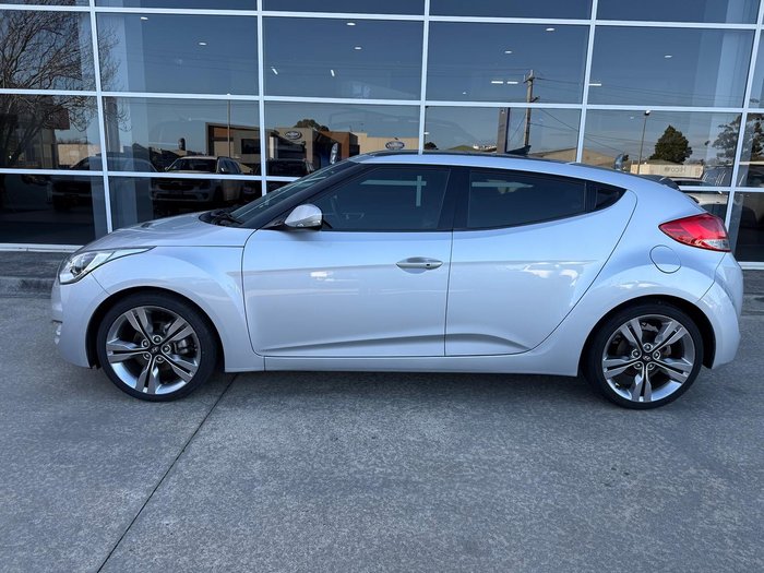 2012 Hyundai Veloster +