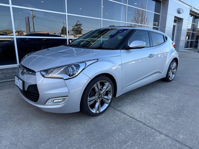 2012 Hyundai Veloster +