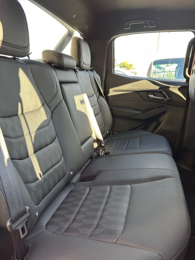 2024 Isuzu D-MAX BLADE