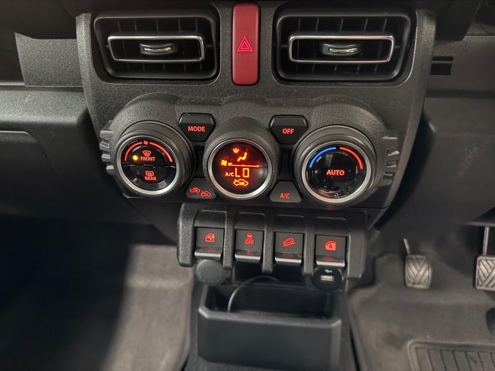 2022 Suzuki Jimny GLX