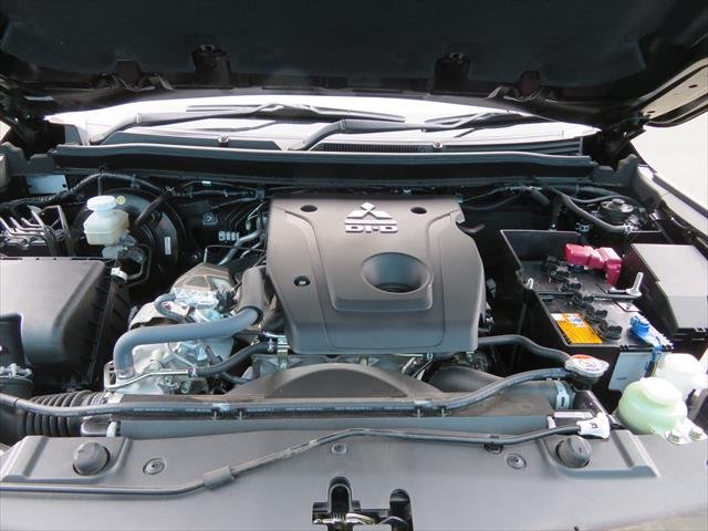 2023 MITSUBISHI Triton