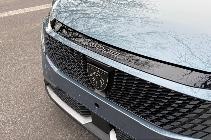 2025 Peugeot 5008 GT Premium Hybrid