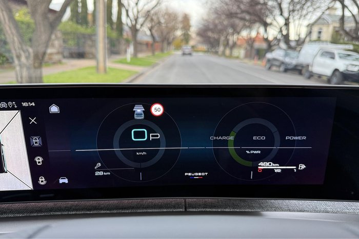 2025 Peugeot 5008 GT Premium Hybrid
