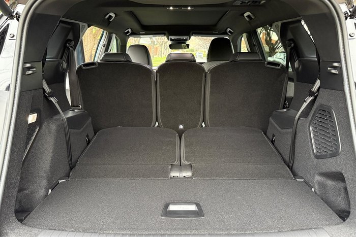 2025 Peugeot 5008 GT Premium Hybrid