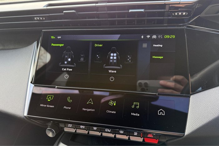 2025 Peugeot 408 GT Premium Hybrid