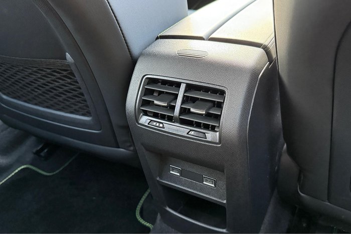 2025 Peugeot 408 GT Premium Hybrid
