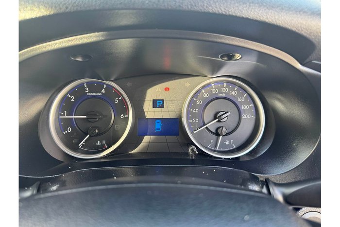 2019 Toyota Hilux SR