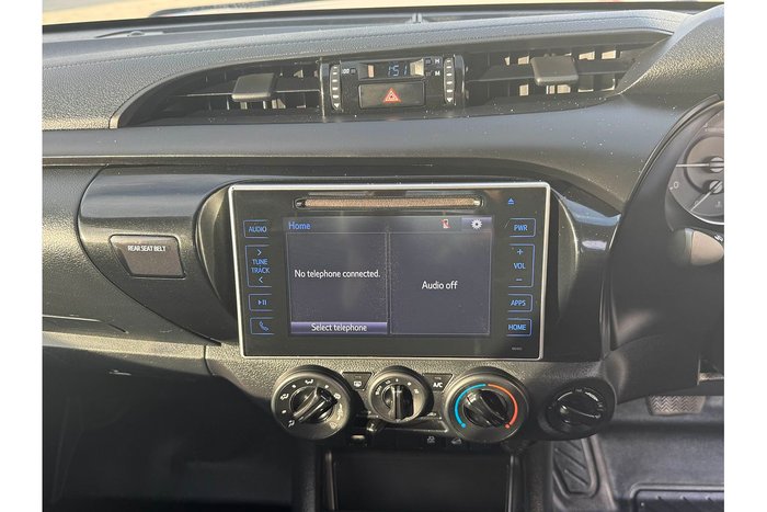 2019 Toyota Hilux SR