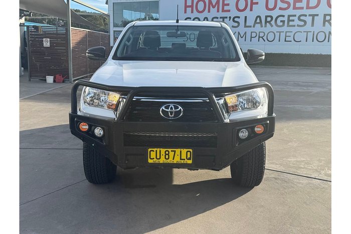 2019 Toyota Hilux SR