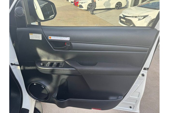 2019 Toyota Hilux SR