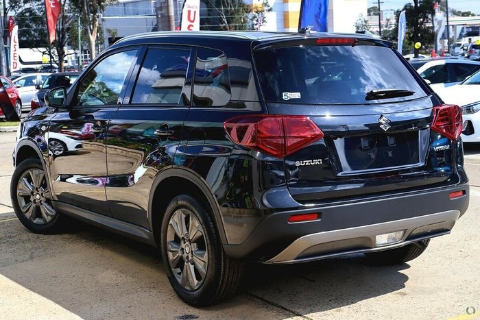 2024 Suzuki Vitara 2WD