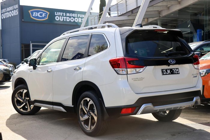 2025 Subaru Forester Hybrid S S5 MY24 AWD Crystal White