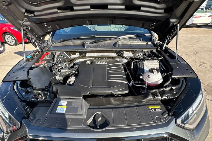 2024 Audi Q5 40 TDI Sport