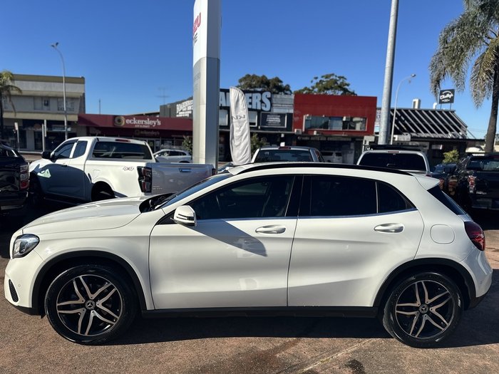 2017 Mercedes-Benz GLA-Class GLA180