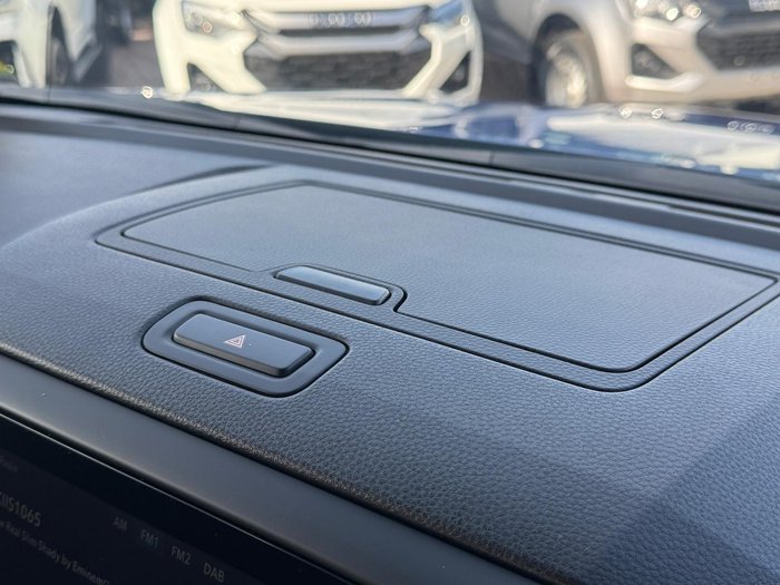 2025 Isuzu D-MAX X-RIDER