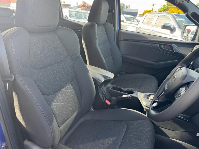 2026 Isuzu D-MAX X-RIDER