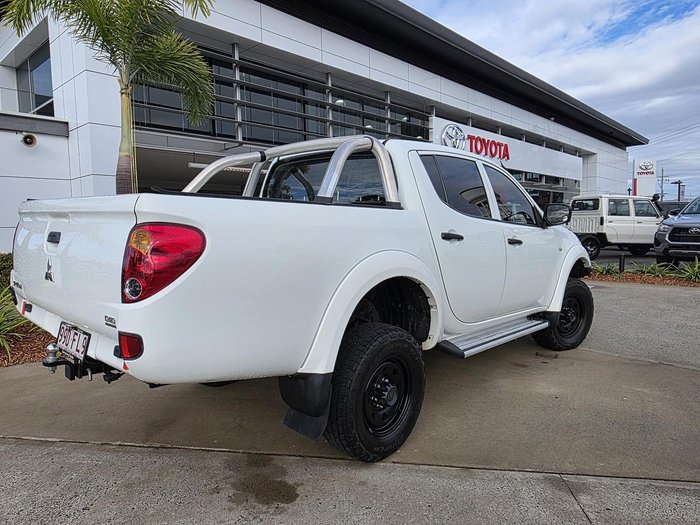2014 Mitsubishi Triton GLX