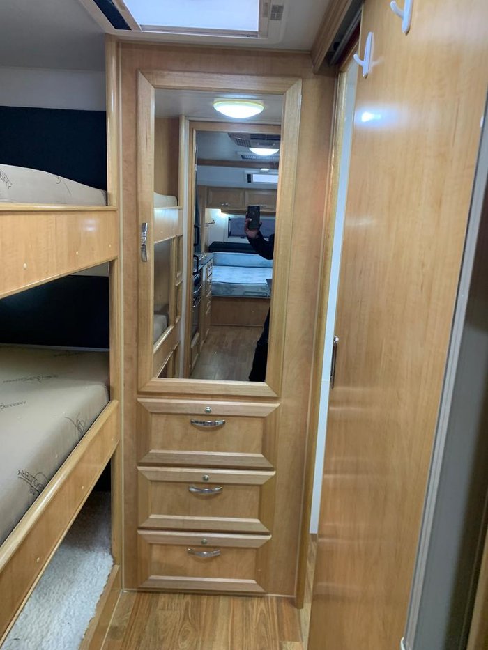 2013 Safari Caravans Legacy 226 Family Van