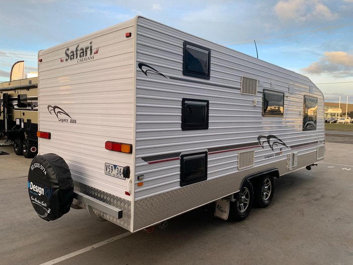 2013 Safari Caravans Legacy 226 Family Van