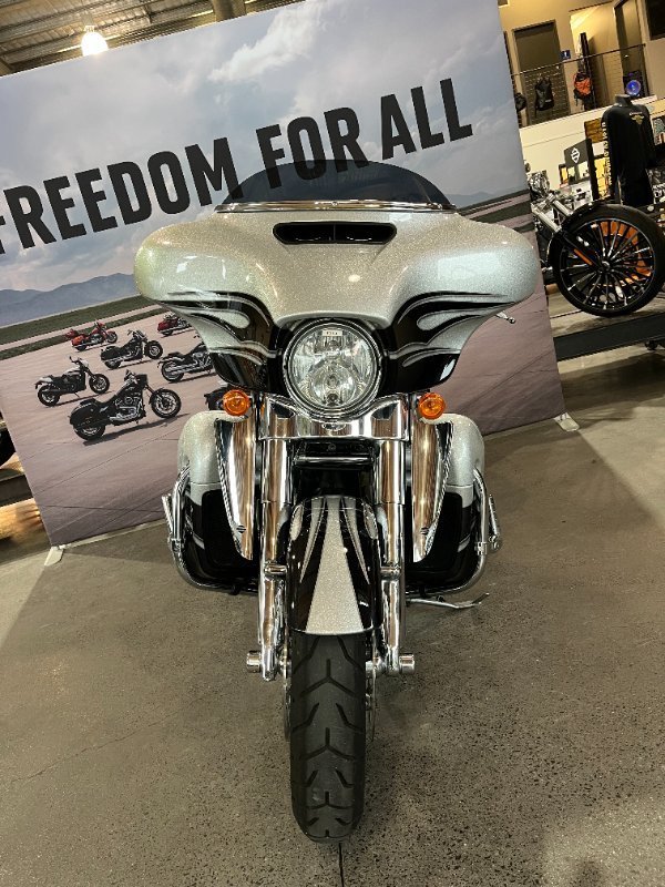 2015 Harley-davidson 2015 HARLEY DAVIDSON 1700CC FLHXSE CVO STREET GLIDE MERCURY / SMOKY QUARTZ
