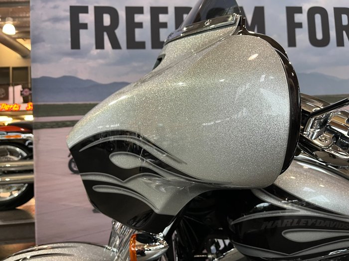 2015 Harley-davidson 2015 HARLEY DAVIDSON 1700CC FLHXSE CVO STREET GLIDE MERCURY / SMOKY QUARTZ