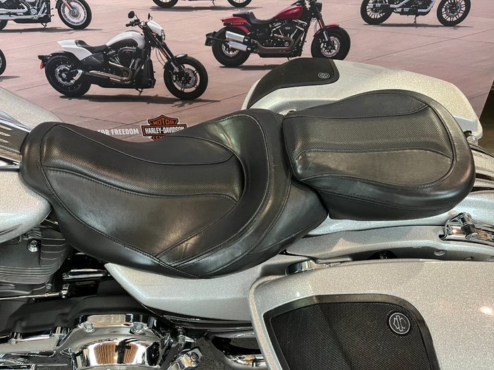 2015 Harley-davidson 2015 HARLEY DAVIDSON 1700CC FLHXSE CVO STREET GLIDE MERCURY / SMOKY QUARTZ