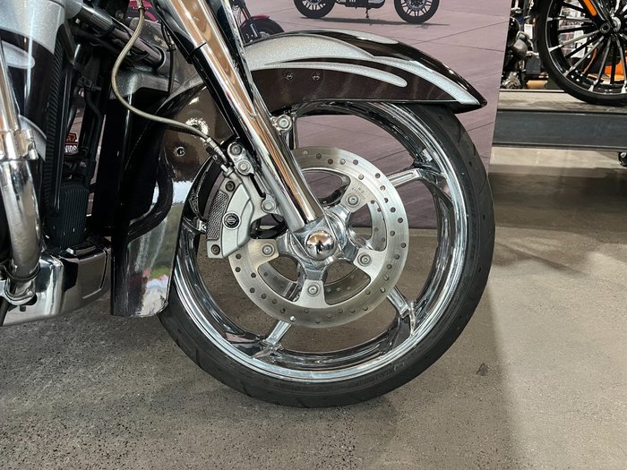 2015 Harley-davidson 2015 HARLEY DAVIDSON 1700CC FLHXSE CVO STREET GLIDE MERCURY / SMOKY QUARTZ