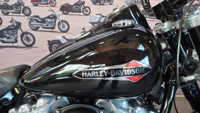 2018 Harley-davidson FLSL SLIM (107) (SOLID) Black