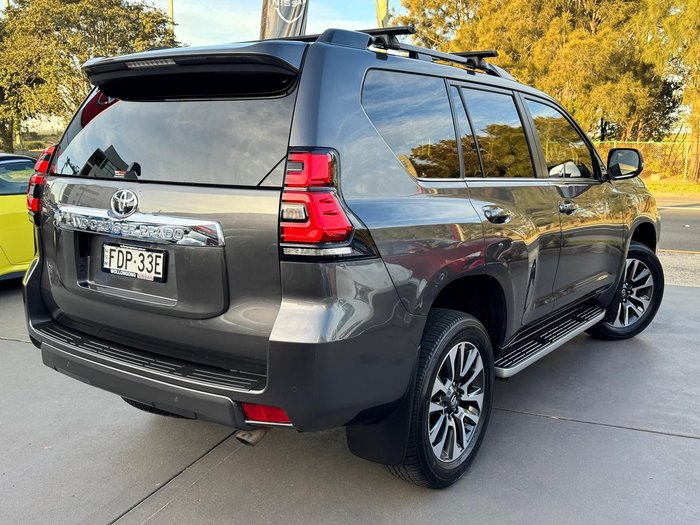 2023 Toyota Landcruiser Prado VX