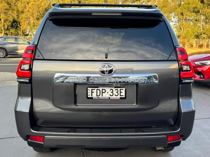 2023 Toyota Landcruiser Prado VX