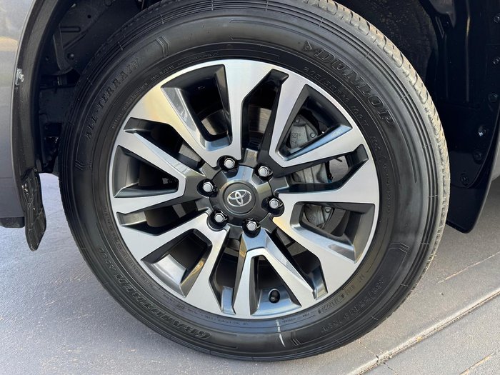 2023 Toyota Landcruiser Prado VX