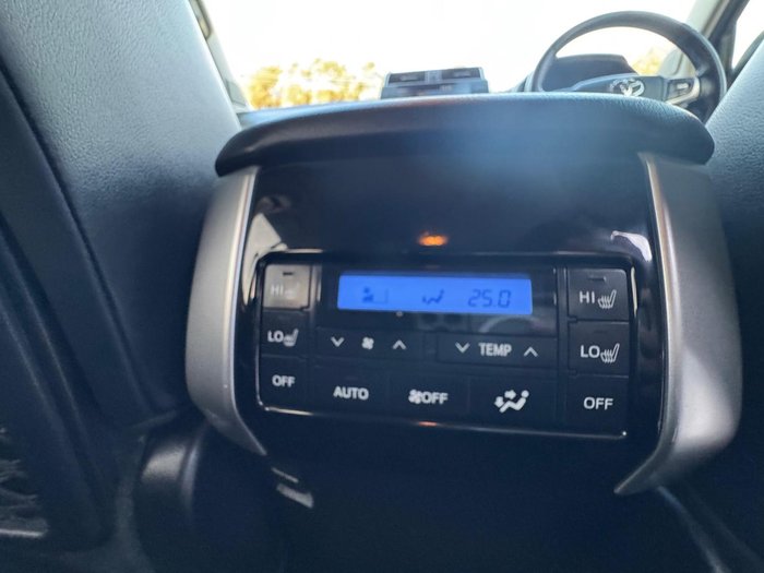 2023 Toyota Landcruiser Prado VX