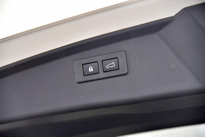 2024 Subaru Outback AWD Touring XT 6GEN MY25 AWD Crystal White