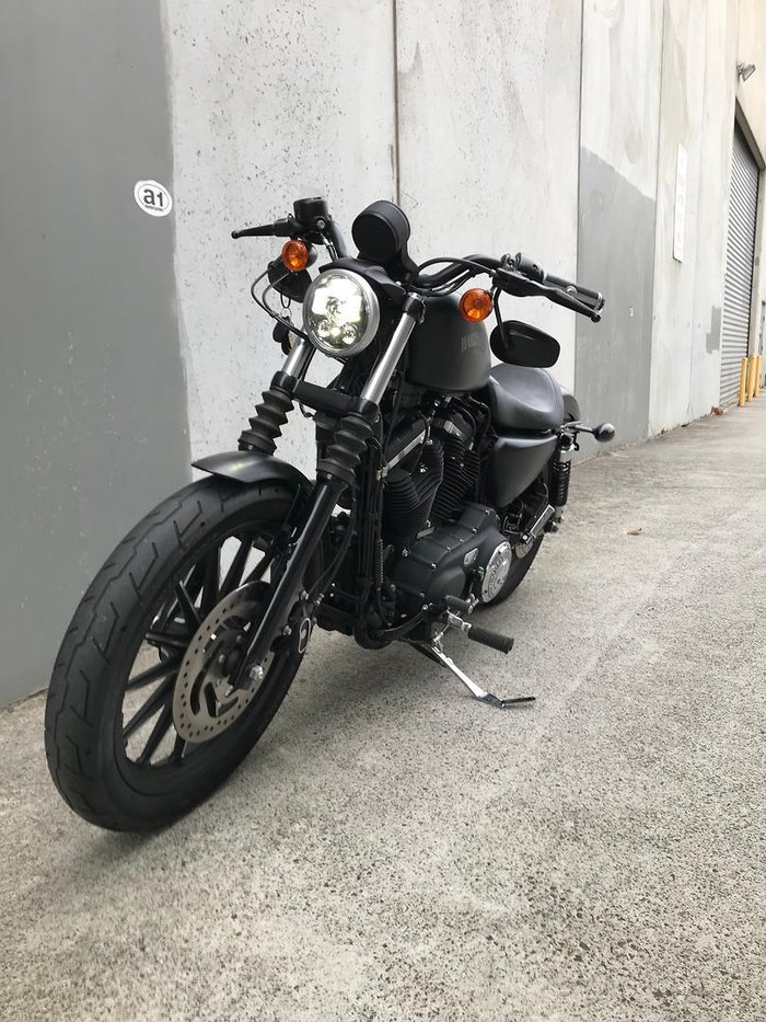 2015 Harley-Davidson Iron 883 (XL883N) 