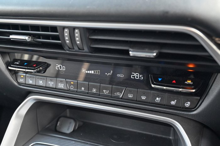 2024 Mazda CX-70 G50e Azami