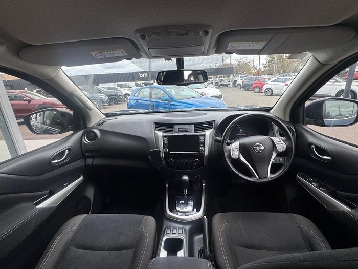 2020 Nissan Navara ST