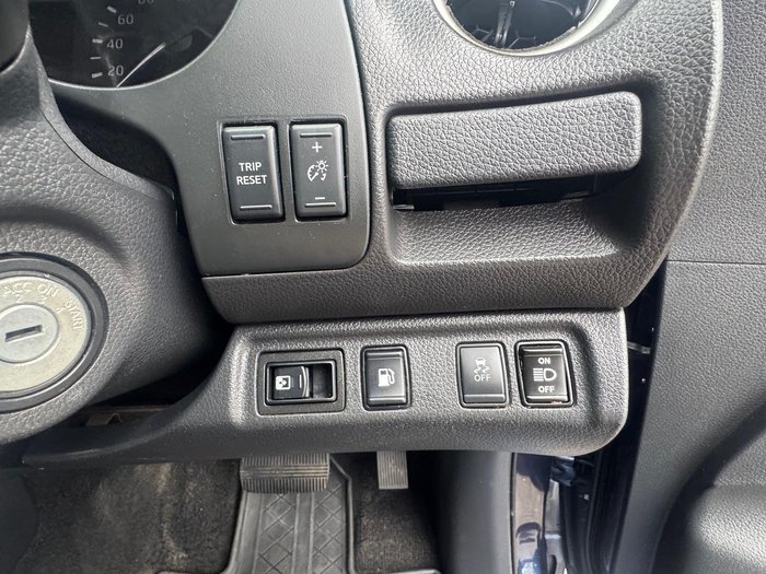 2020 Nissan Navara ST