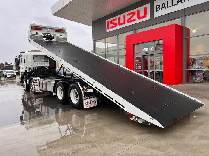 2025 Isuzu F Series FYJ300-350