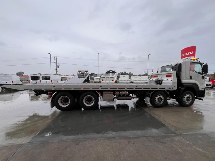 2025 Isuzu F Series FYJ300-350