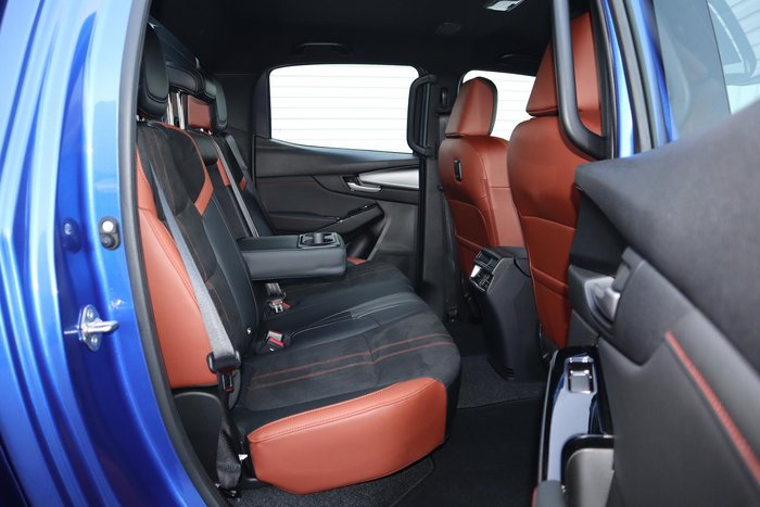 2025 Mazda BT-50 SP