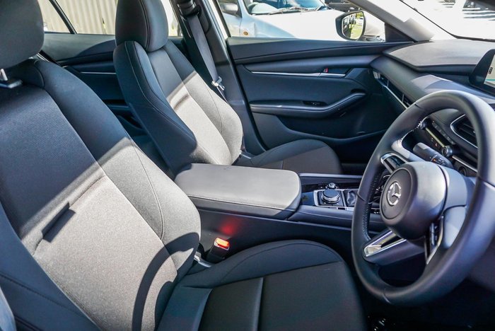 2025 Mazda 3 G20 Pure