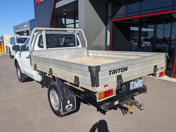 2018 Mitsubishi Triton GLX