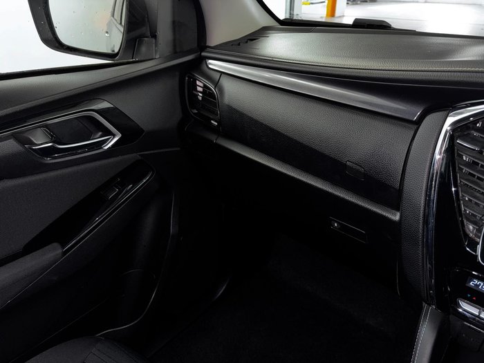 2023 Isuzu MU-X LS-U