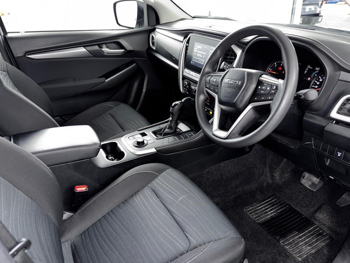 2023 Isuzu MU-X LS-M